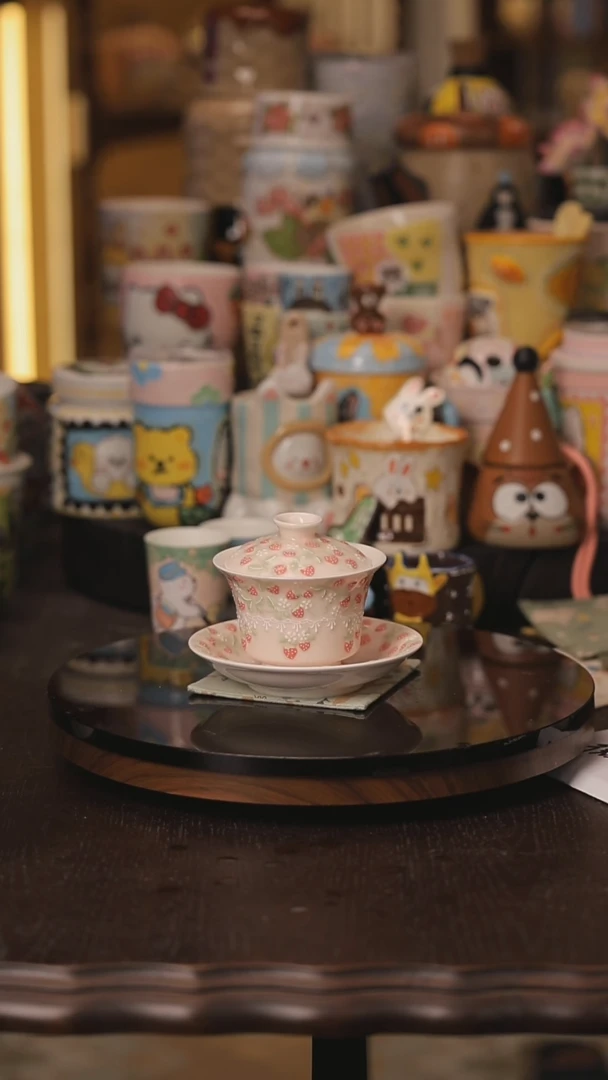 景德镇釉下彩绘设计师款式陶瓷