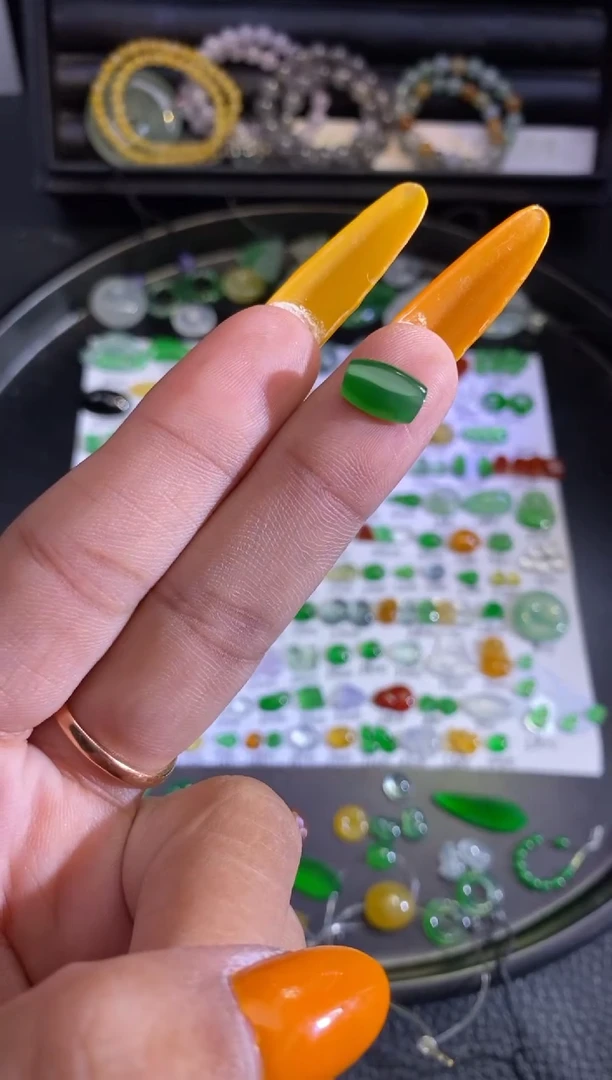 未镶嵌挂件翡翠珠子