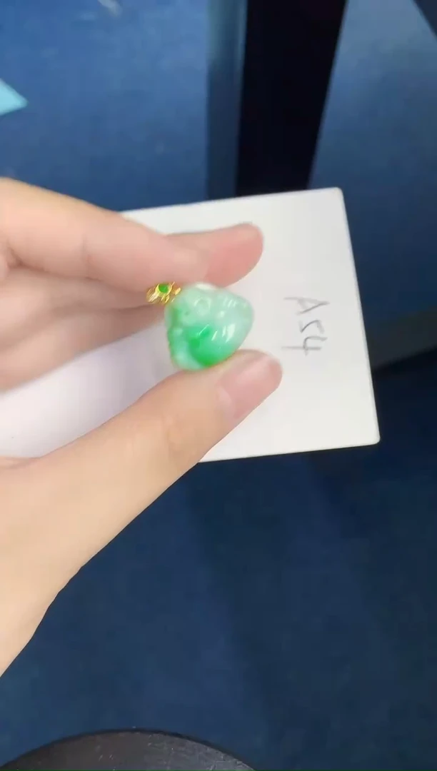 翡翠未镶嵌颈饰天然翡翠緬甸A貨