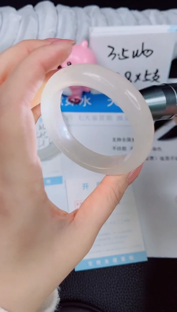 【闪购商品】石英质玉手镯未镶嵌460-52.6