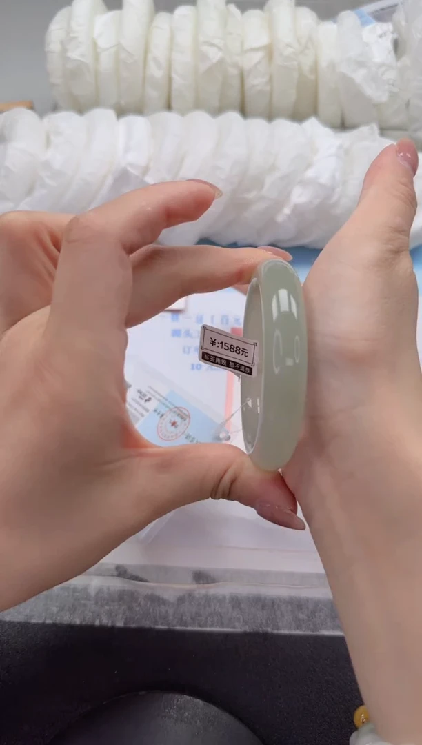 未镶嵌手镯石英质玉51-55