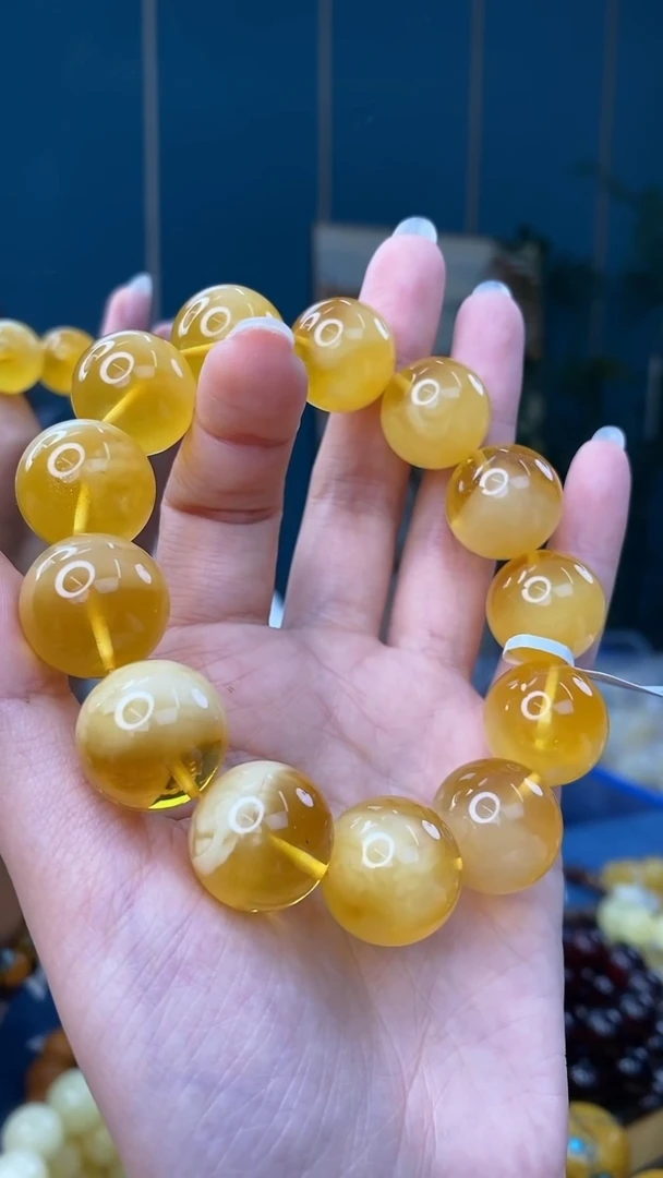 裸石琥珀未镶嵌1/5多样性发其一124