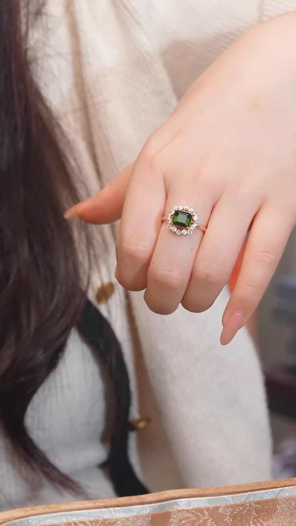 【闪购商品】碧玺戒指18K金镶嵌多样性发（2.8ct）@@U8537