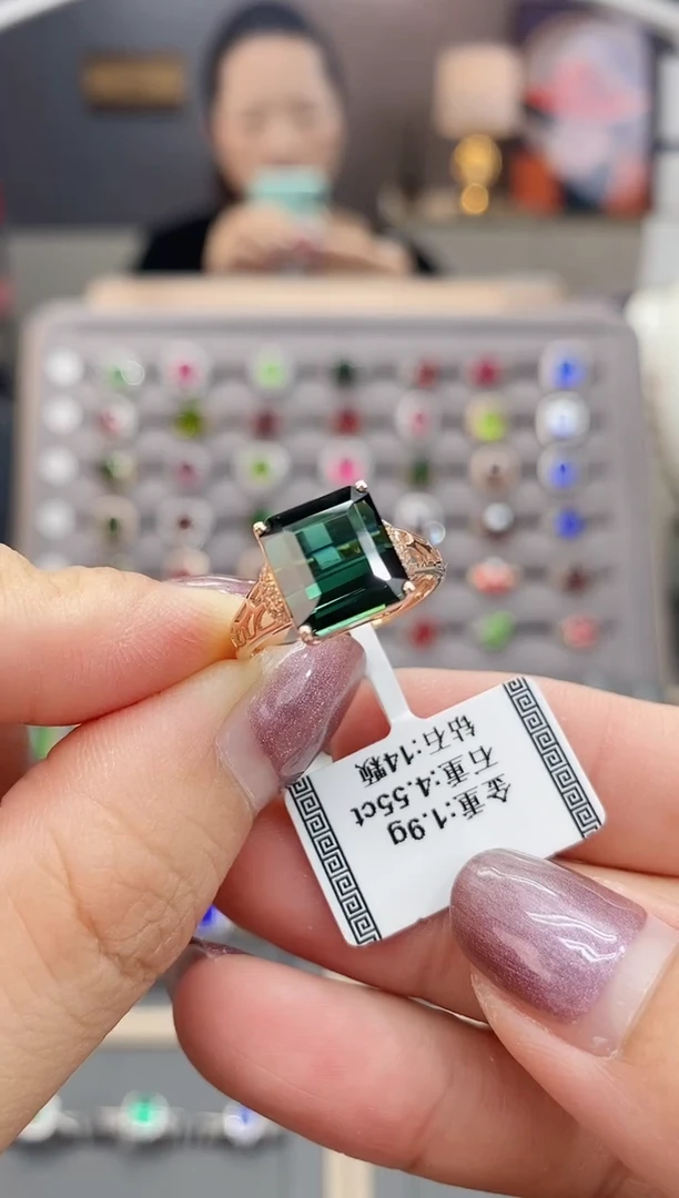 碧玺戒指18K金镶嵌4.55