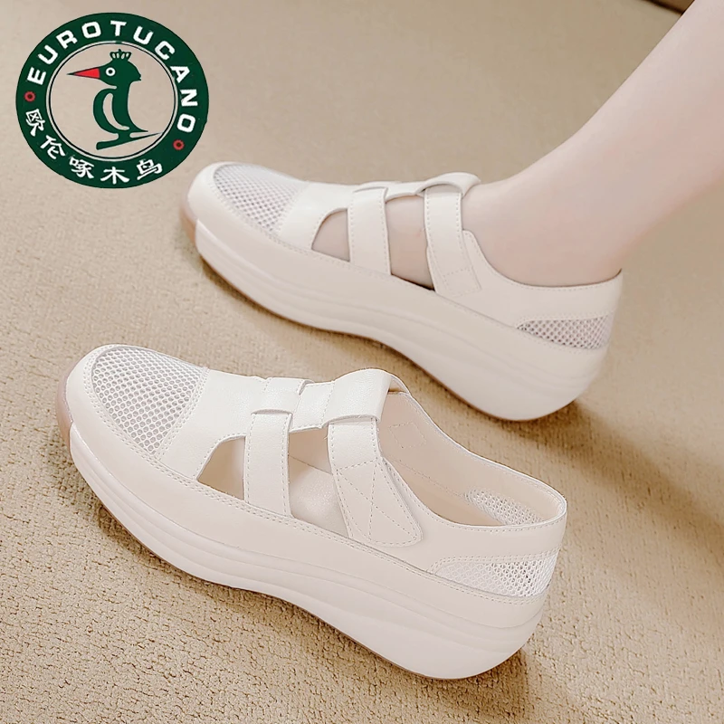 欧伦啄木鸟镂空中老年凉鞋女2025夏季透气罗马凉鞋包头妈妈洞洞鞋