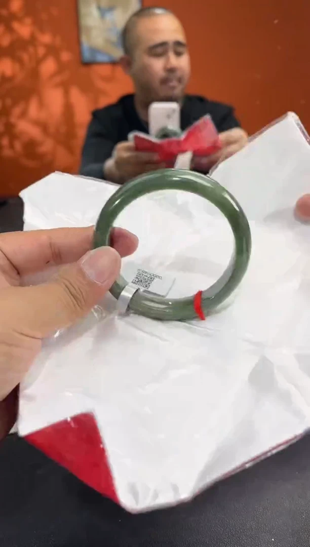 未镶嵌手镯翡翠5 60