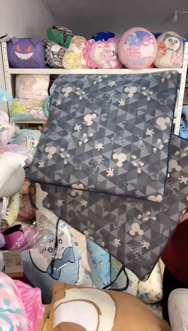 米奇坐垫 两个