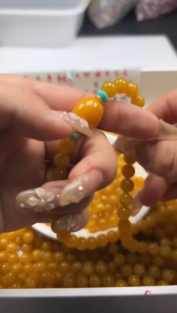 蜜蜡颈饰未镶嵌w99鸡油黄蜜蜡8mm*25颗