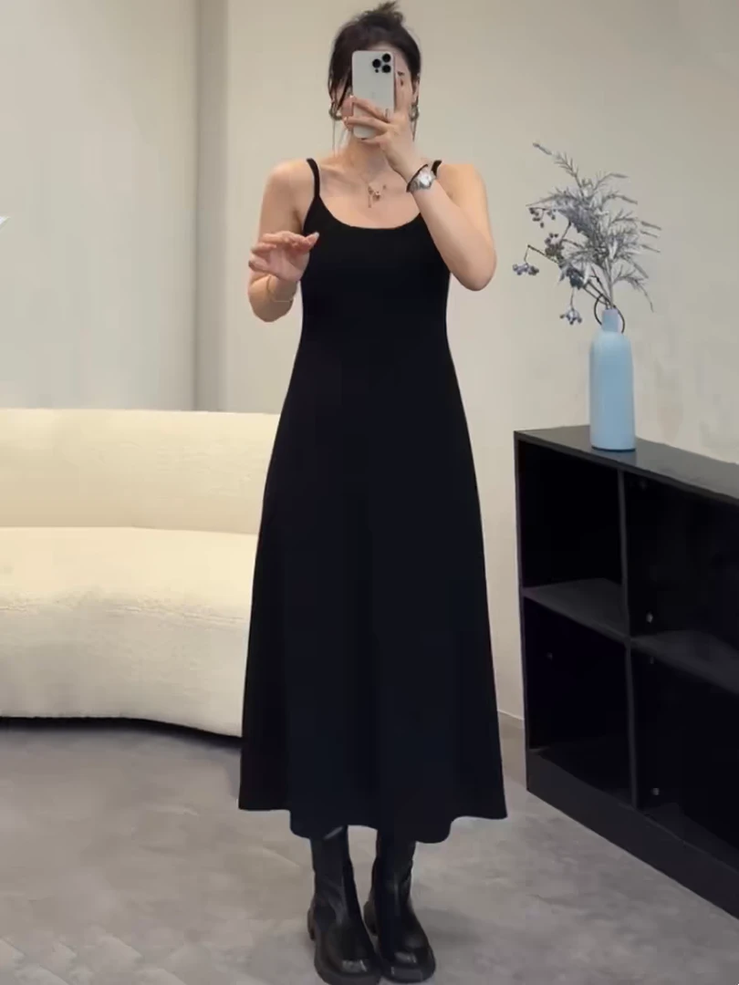 1030吊带大码前侧开叉连衣裙显瘦长裙纯色春季内搭