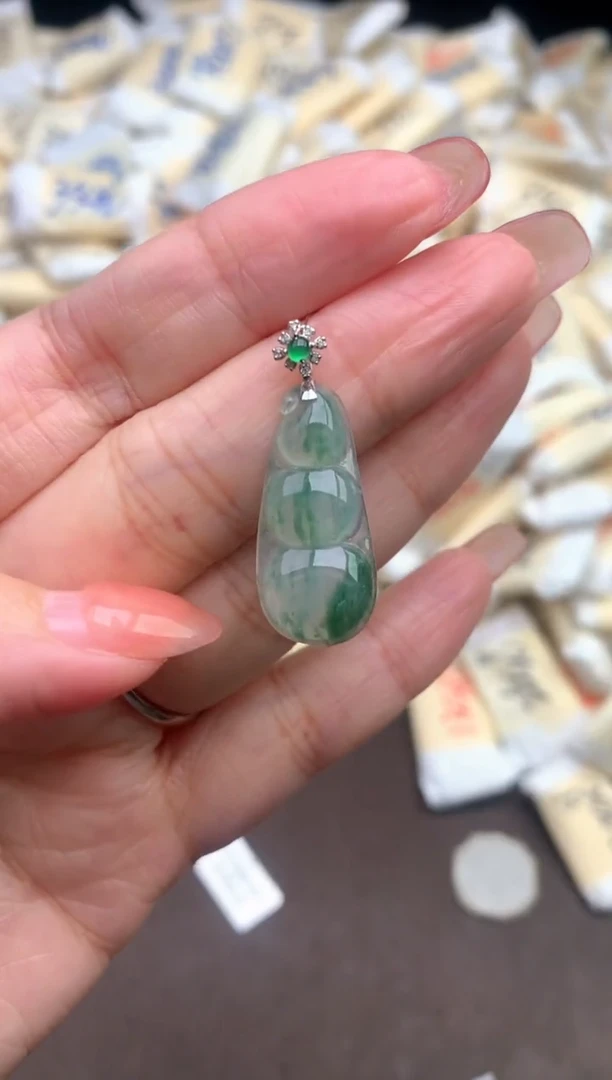 【闪购商品】翡翠颈饰18K金镶嵌—