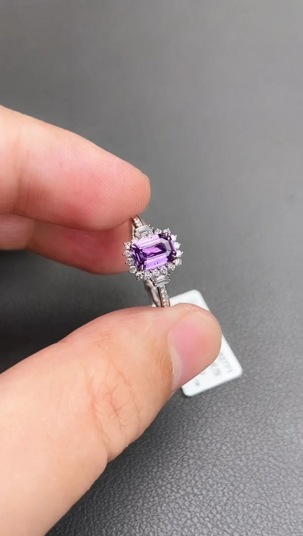 戒指彩色蓝宝石18K金镶嵌1.15ct/无烧紫蓝宝/七天鉴赏