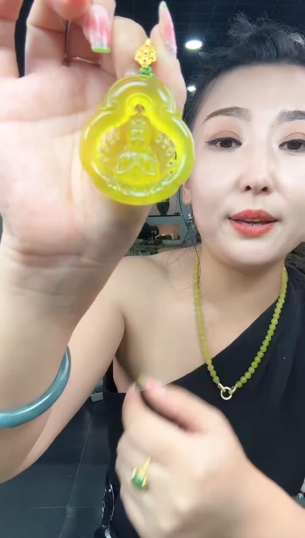 岫玉未镶嵌颈饰朝鲜黄观音【万能扣】