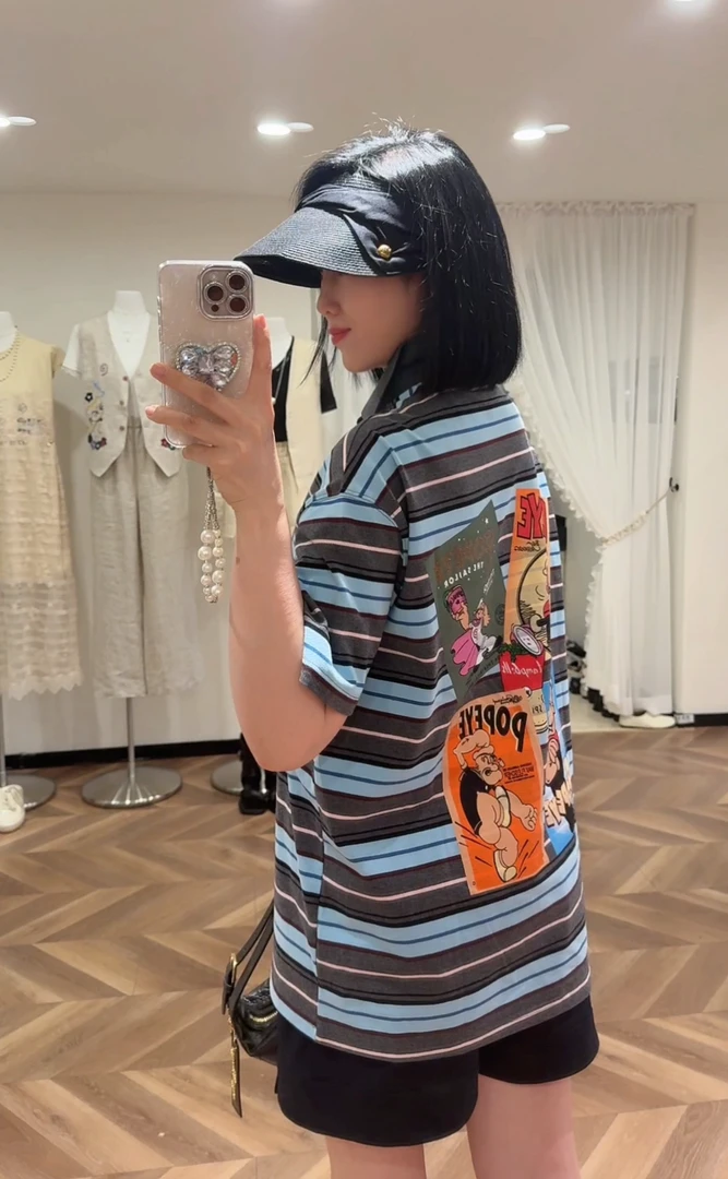 【柏卉服饰】翻领条纹卡通图案短袖
