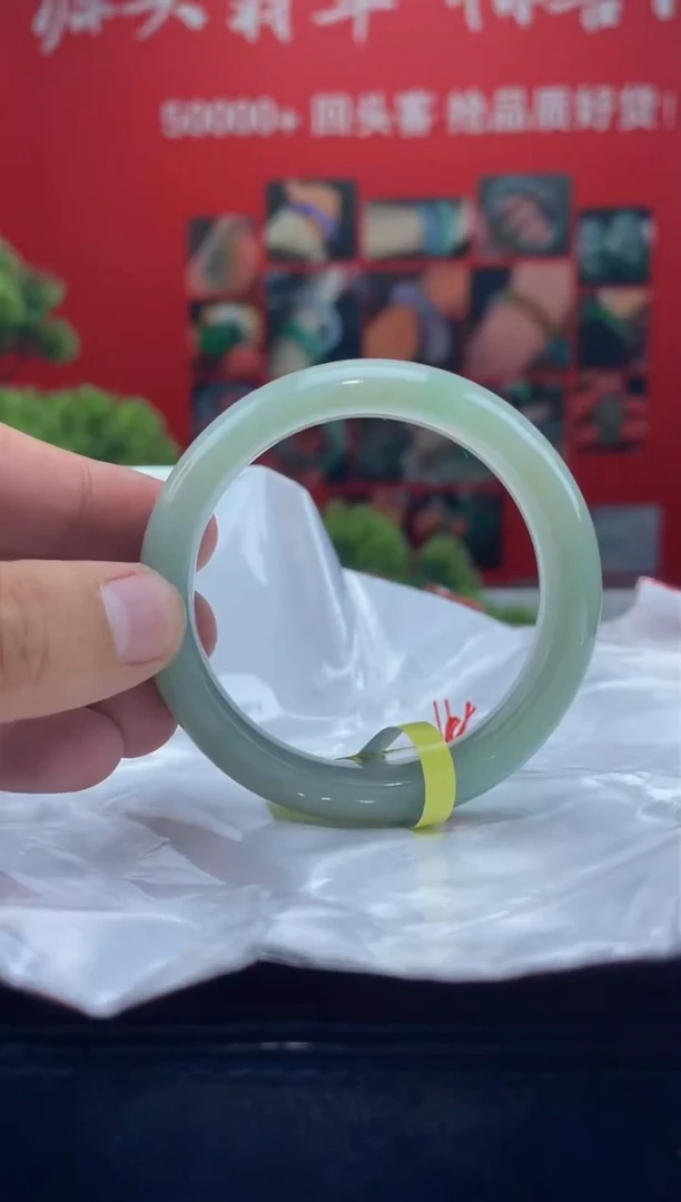 翡翠手镯未镶嵌手镯14