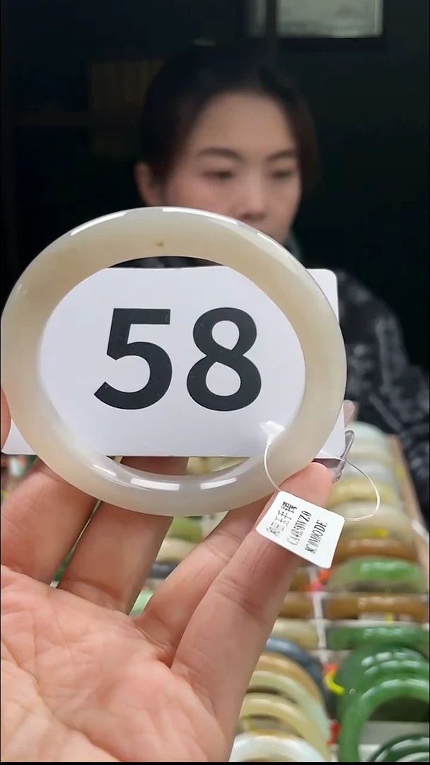 定制和田玉和田玉手镯