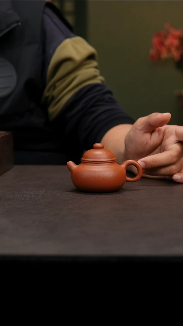 茶壶紫砂紫砂壶预售朱泥哪吒90cc