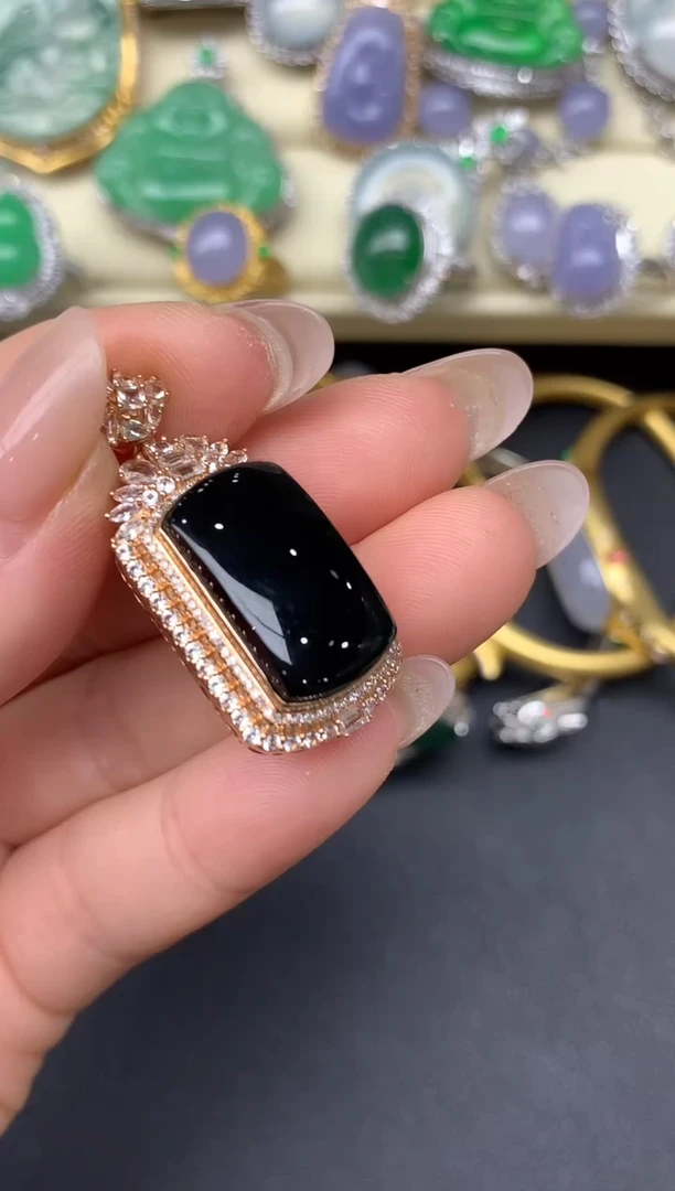 翡翠18K金镶嵌颈饰364-雪姐翡翠天天见