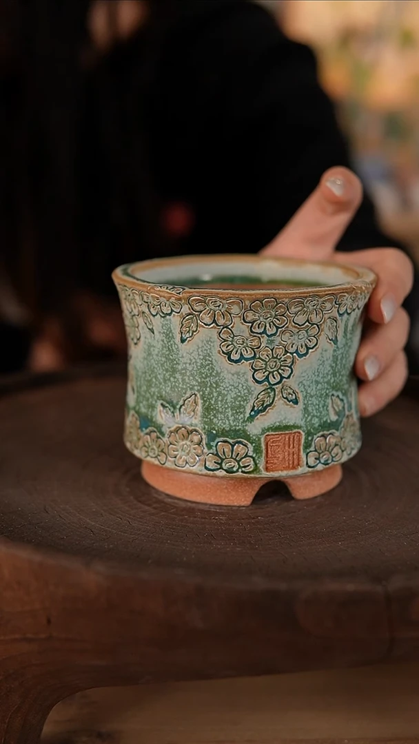 【闪购商品】红陶1-22-078默认微瑕口8.5