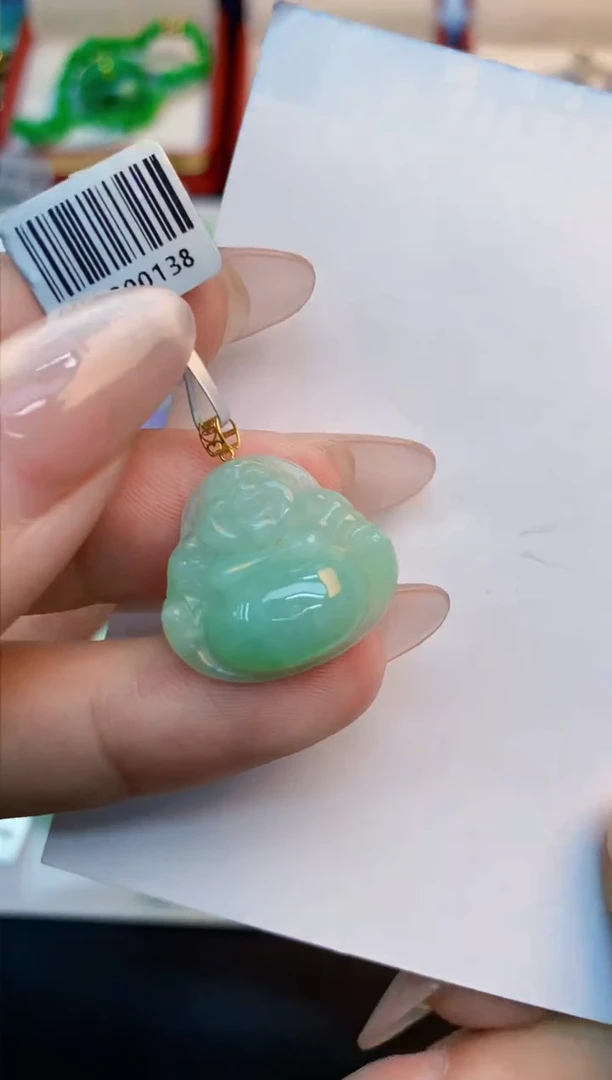 翡翠未镶嵌颈饰1