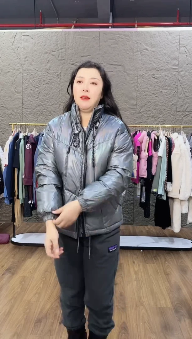 XS闪购衣服编码033