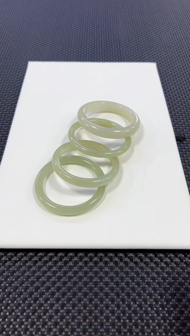 【闪购商品】和田玉手镯未镶嵌（53-54）（多样性发一件）