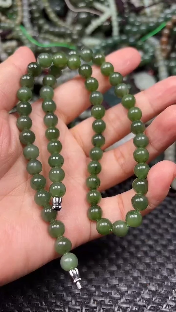 和田玉未镶嵌颈饰1