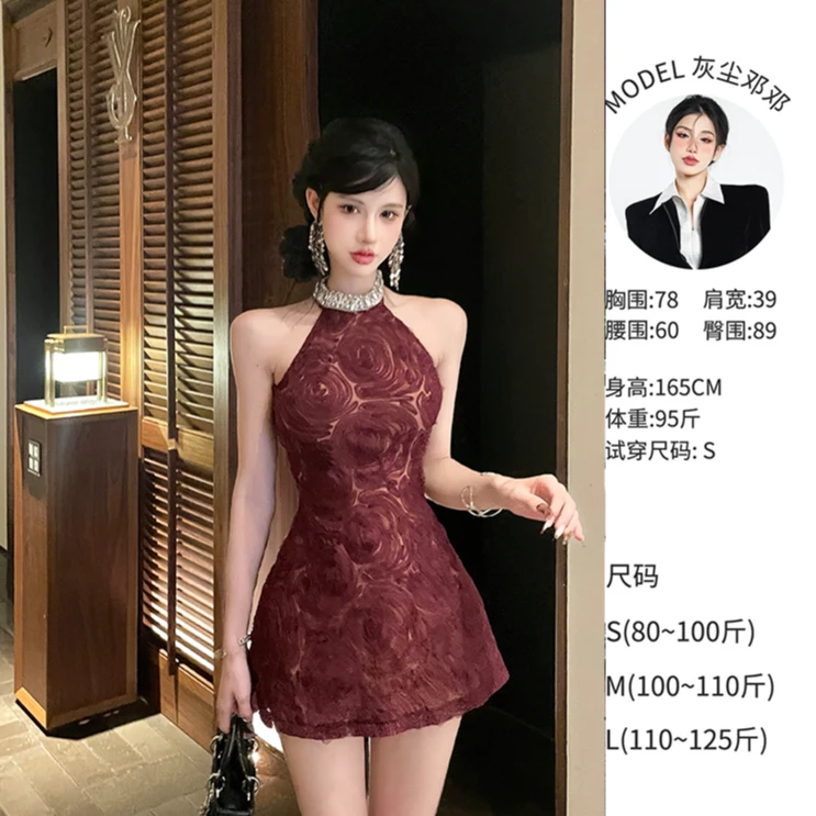 灰尘邓邓 【塞纳花房】挂脖钉珠挂脖大蝴蝶结露背短裙D25Q2970