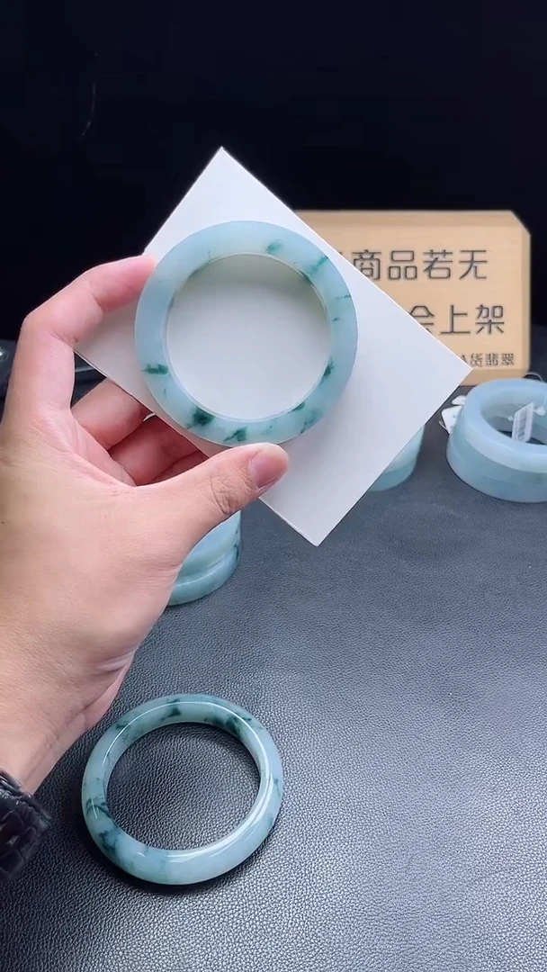 未镶嵌手镯定制翡翠1****6定制