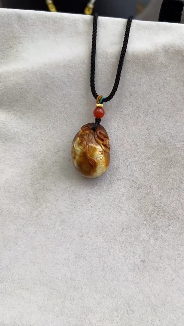 【闪购商品】琥珀裸石未镶嵌10209068-吊坠