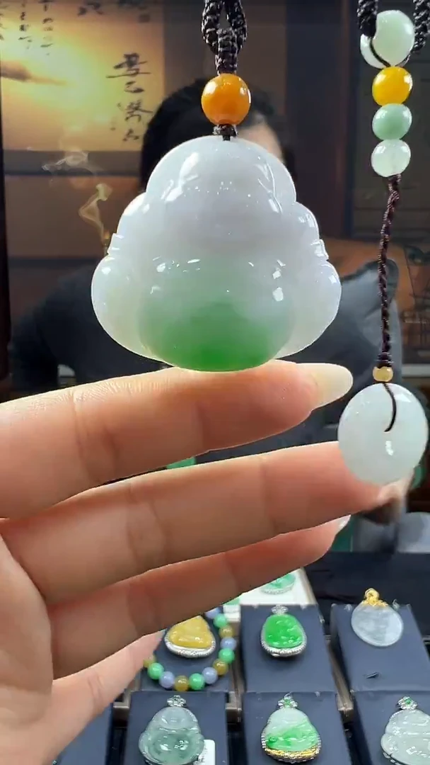 未镶嵌挂件翡翠佛公