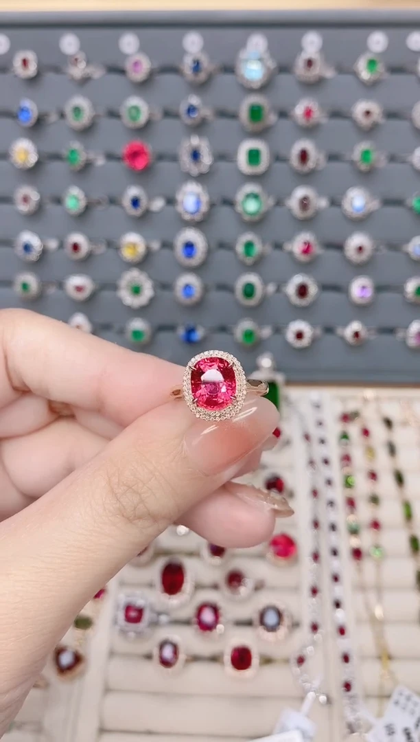 碧玺戒指18K金镶嵌桃红2.7ct