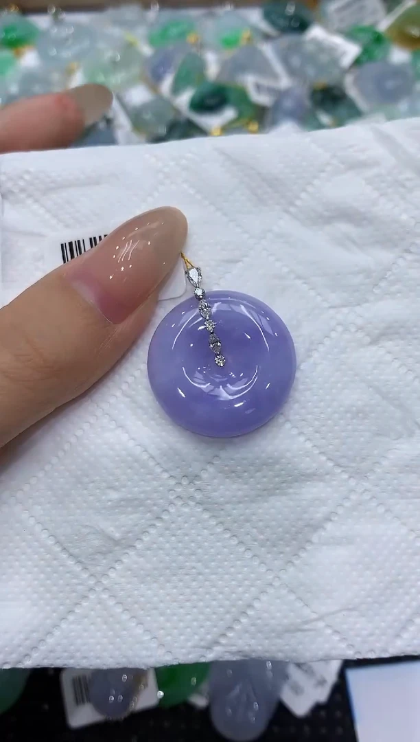 颈饰18K金镶嵌翡翠111111111111