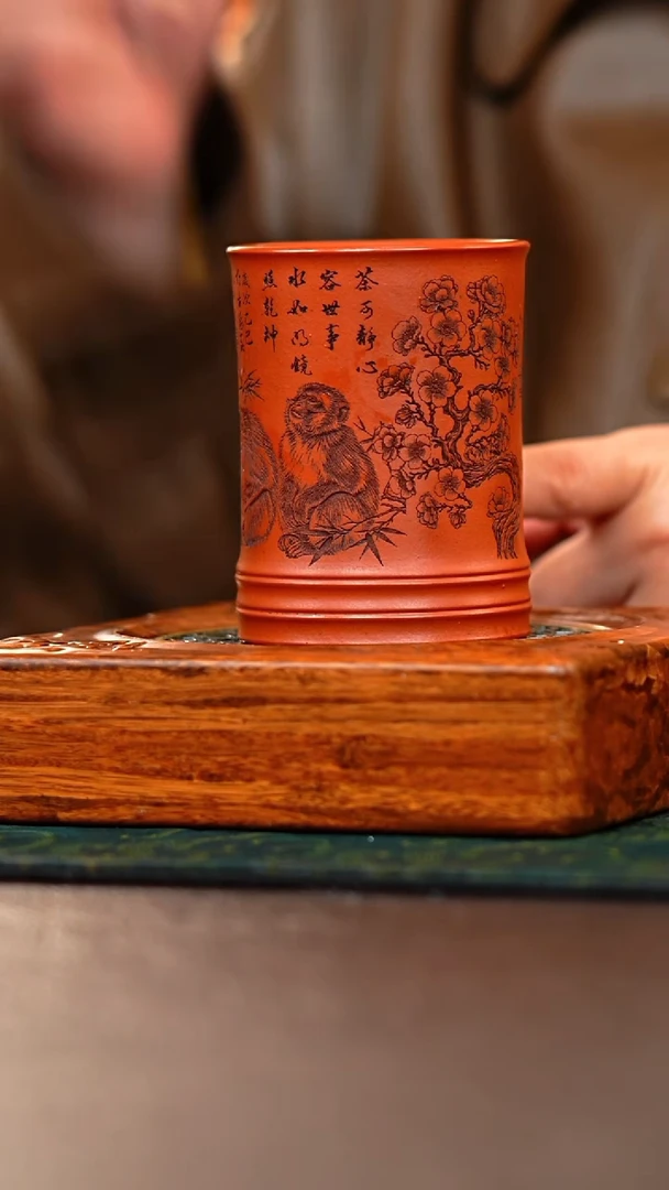 茶杯紫砂朱泥灵猴献瑞紫砂杯
