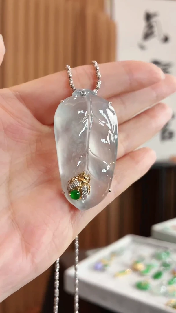 翡翠18K金镶嵌吊坠(不含链)吊坠