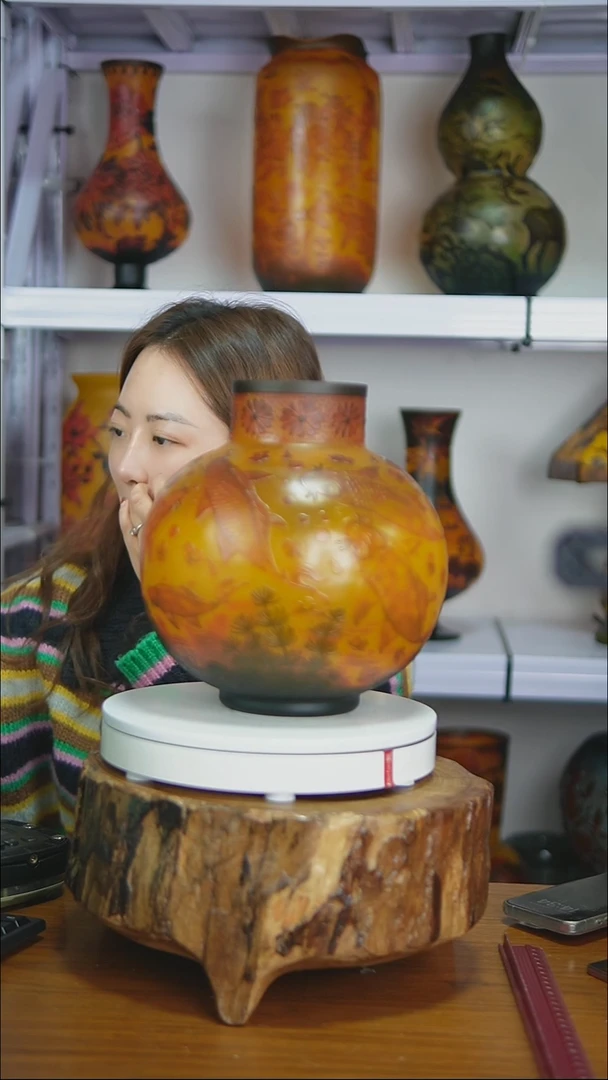 玲*九鱼图灯笼花瓶特价