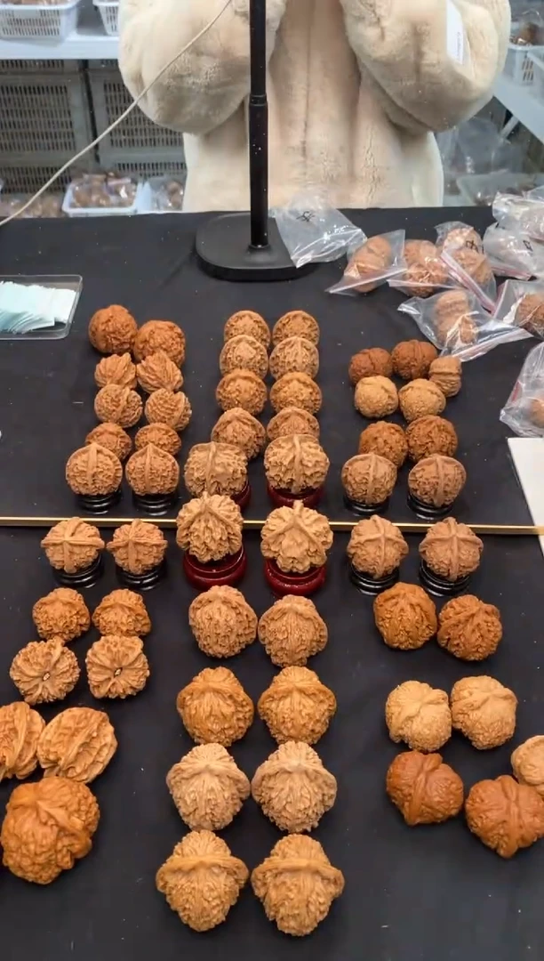 【闪购商品】文玩核桃把件南疆石42/43