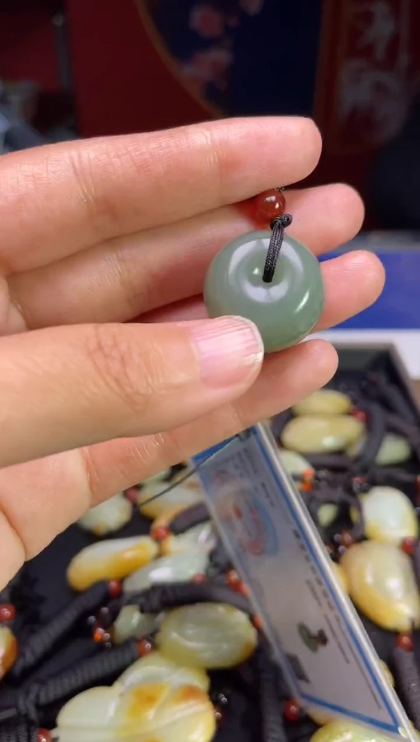 颈饰未镶嵌和田玉123