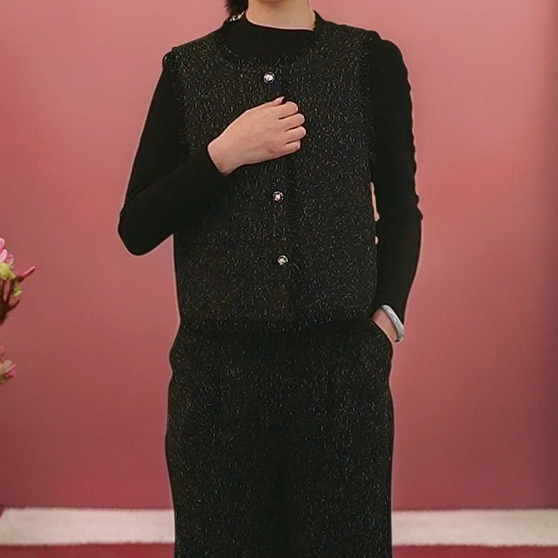 C3039短视频运动针织时尚休闲百搭女士黑色气质短款春秋