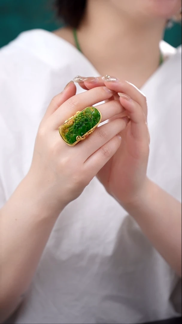 颈饰未镶嵌翡翠翡翠戒指