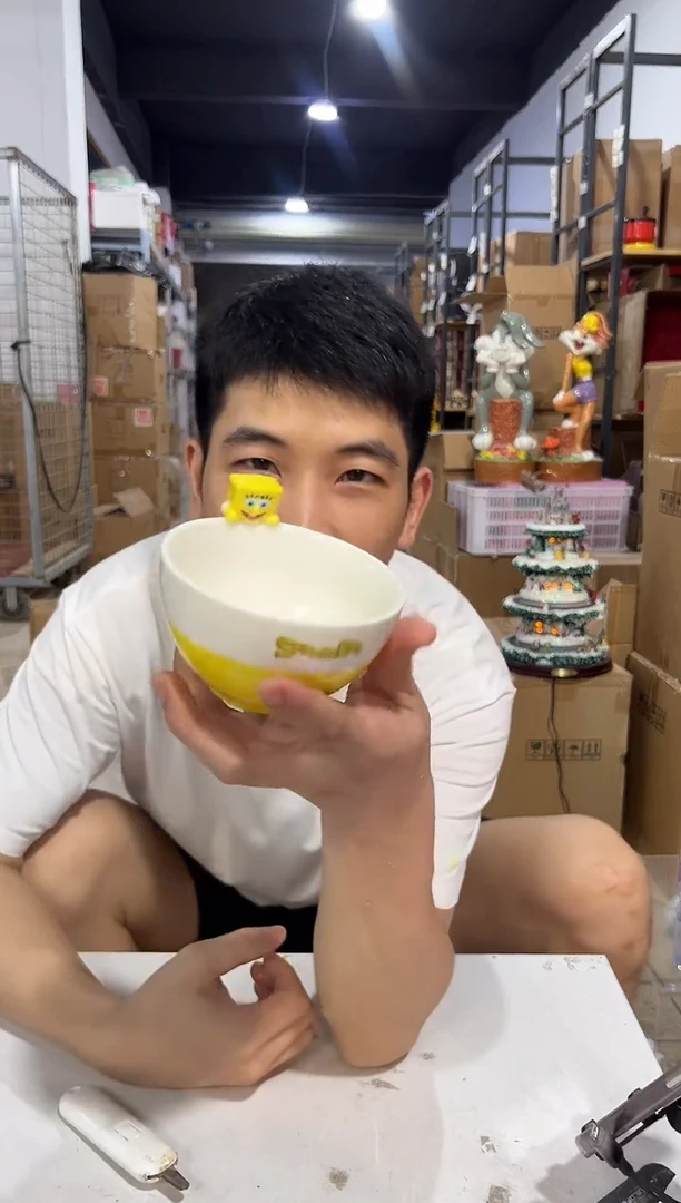 瓷片海绵宝宝小饭碗