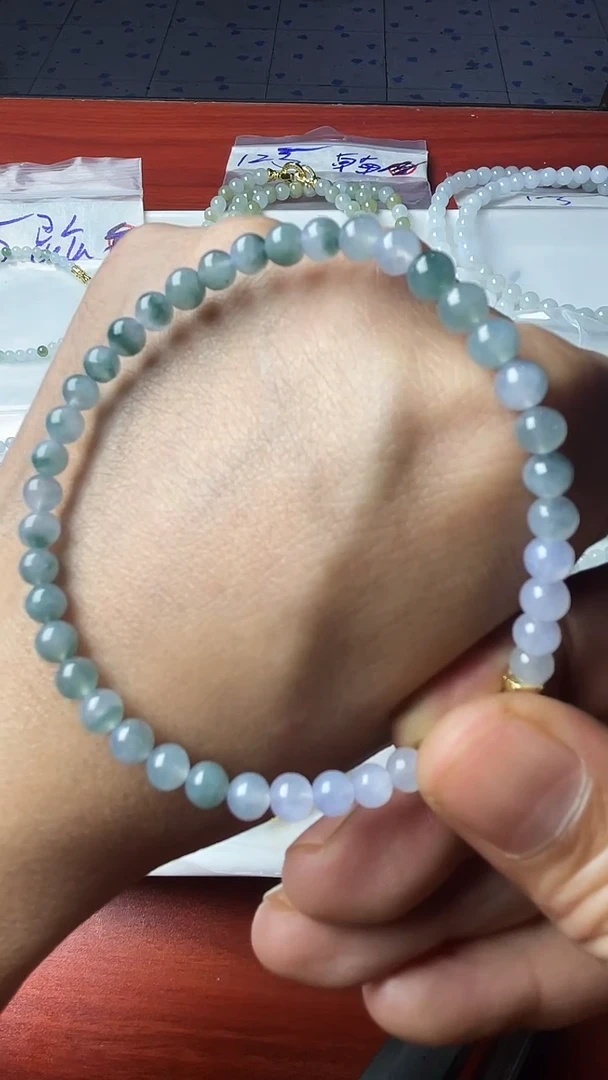未镶嵌定制翡翠冰种飘花手串