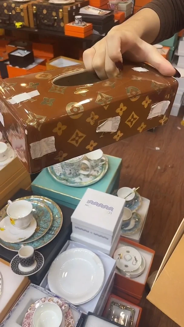 杯鸿辉家品牌瓷器，京东包邮！