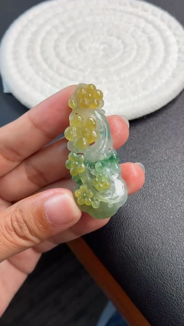 未镶嵌定制翡翠梅花