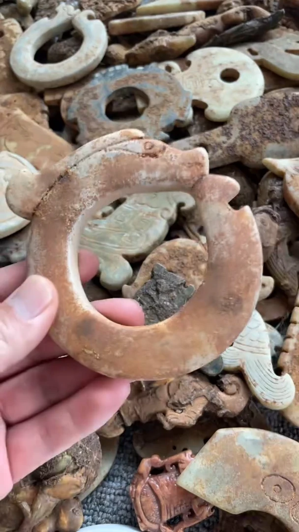 和田玉（糖玉）未镶嵌挂件东顺摆件链接1524654654