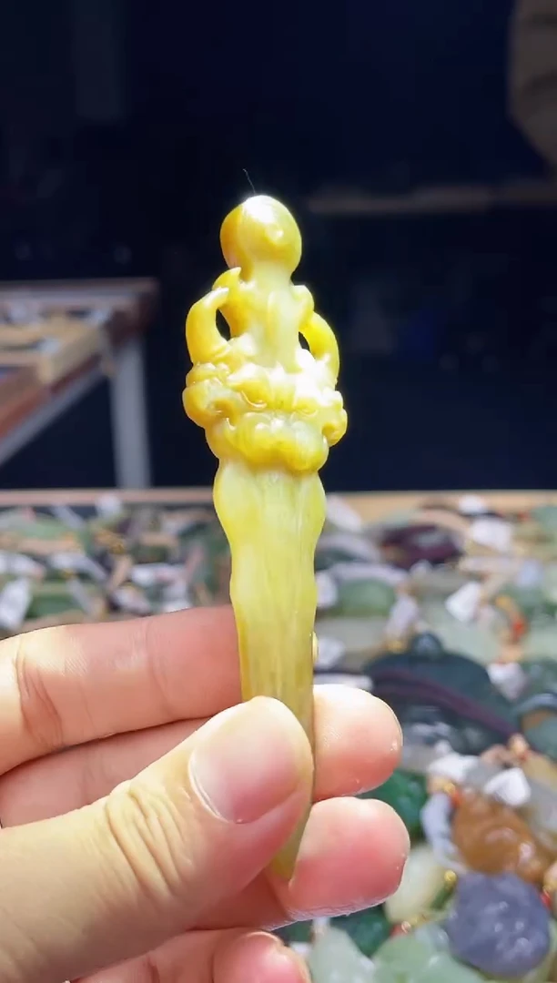 颈饰未镶嵌和田玉1