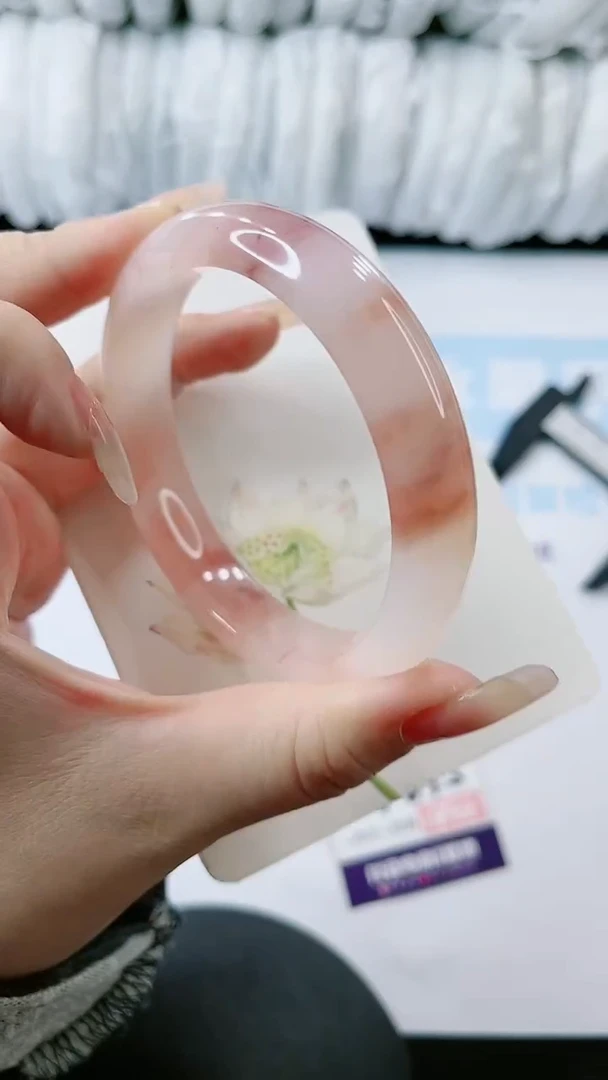 【闪购商品】石英质玉手镯未镶嵌多样性发货V695