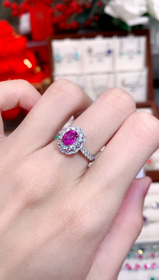 彩色蓝宝石戒指18K金镶嵌1.05ct/天然宝石/七天无理由