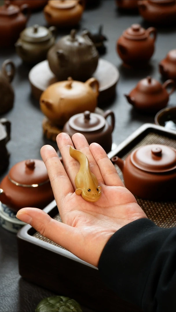 茶壶紫砂年年有余茶宠