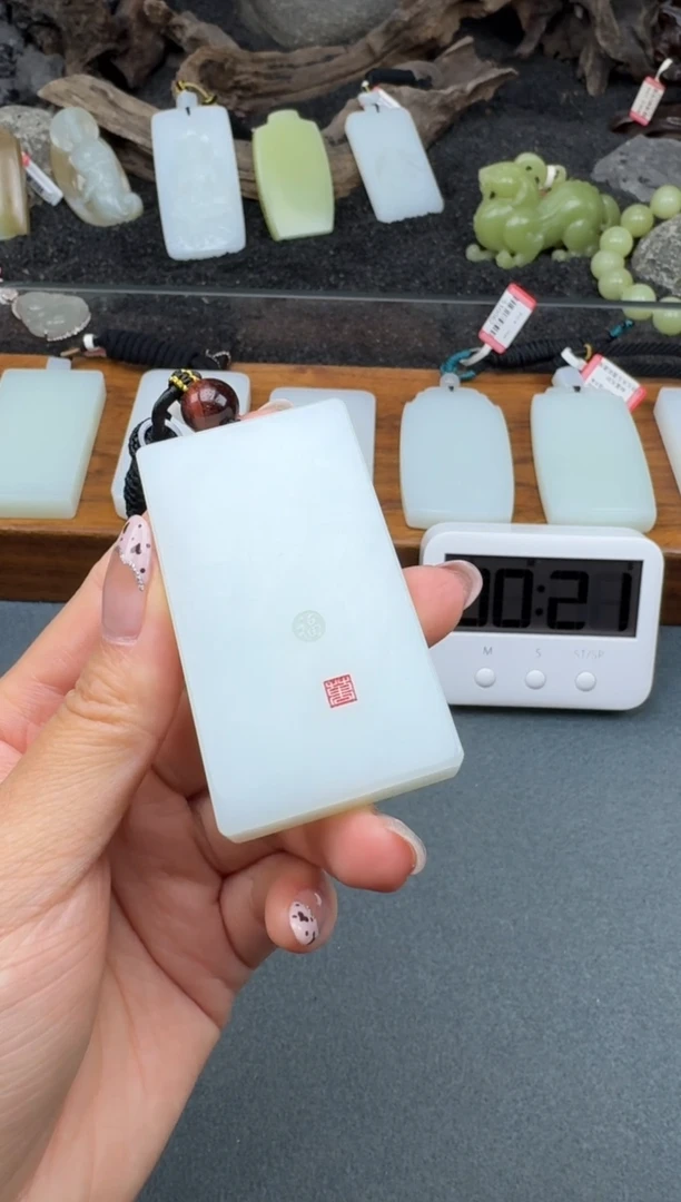 颈饰未镶嵌和田玉3