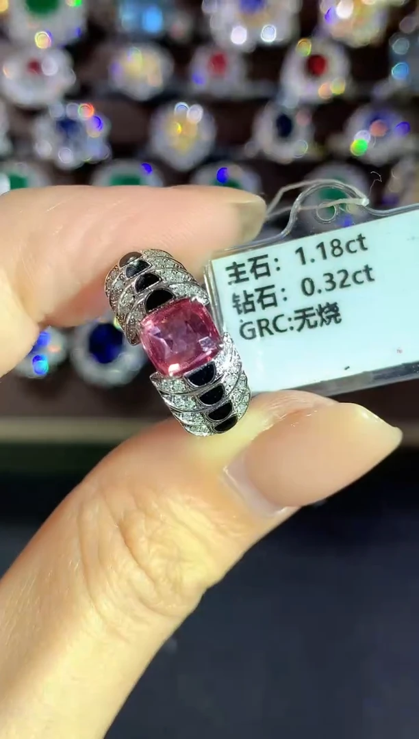 戒指蓝宝石18K金镶嵌a149
